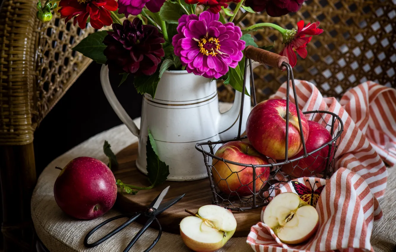 Фото обои цветы, яблоки, фрукты, цинния