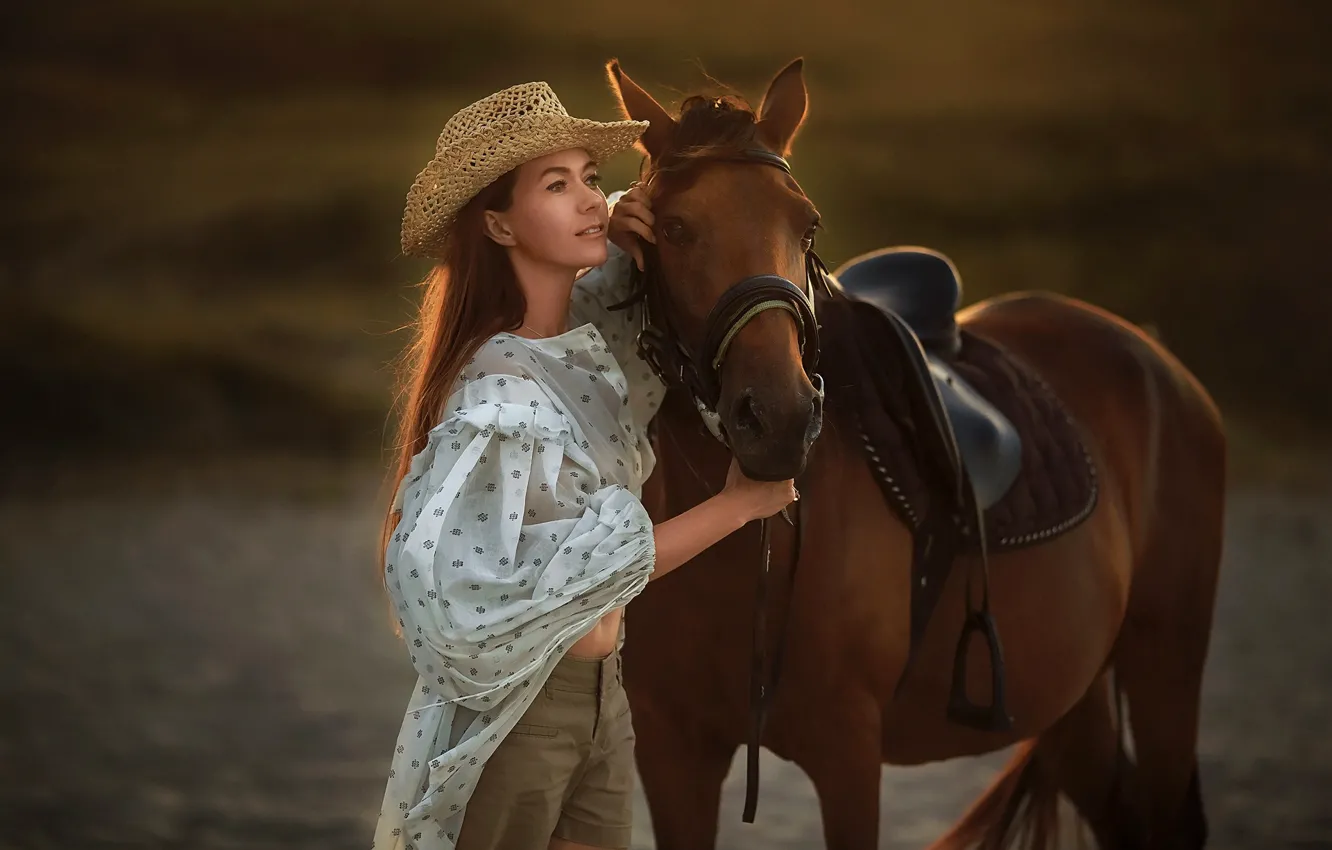 Фото обои взгляд, девушка, поза, лошадь, шляпа, блузка, Бармина Анастасия