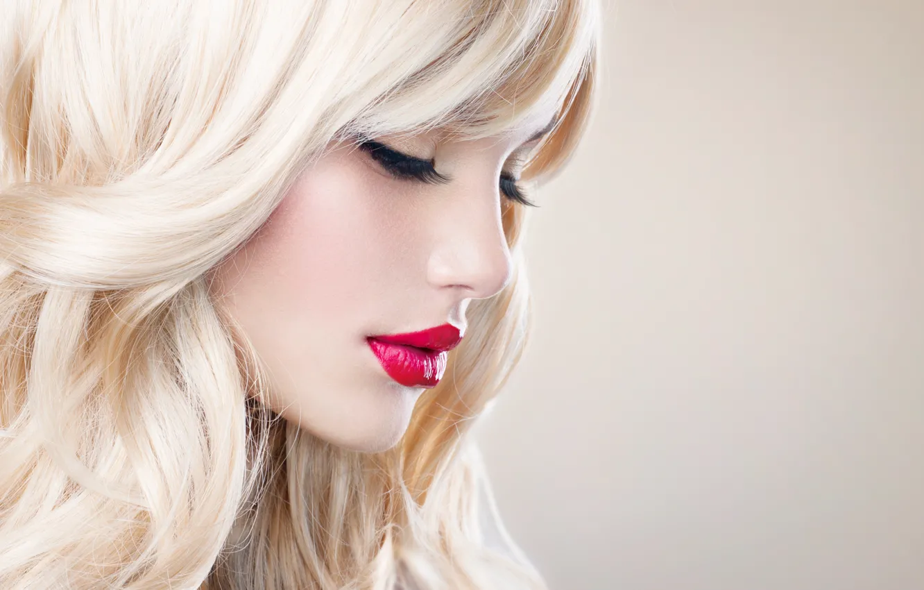 Фото обои девушка, портрет, макияж, блондинка, красивая, закрытые глаза
