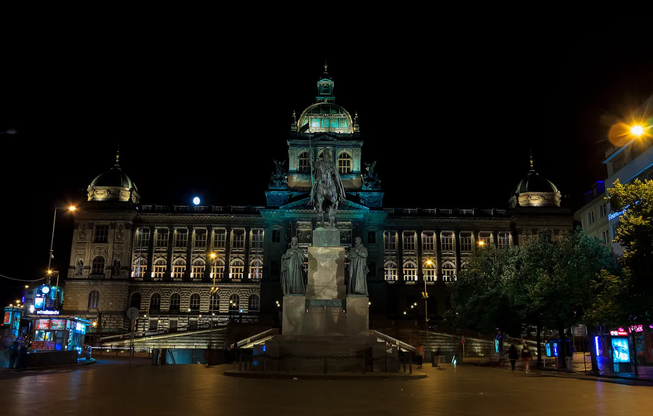 Фото обои ночь, Прага, Чехия, памятник, дворец
