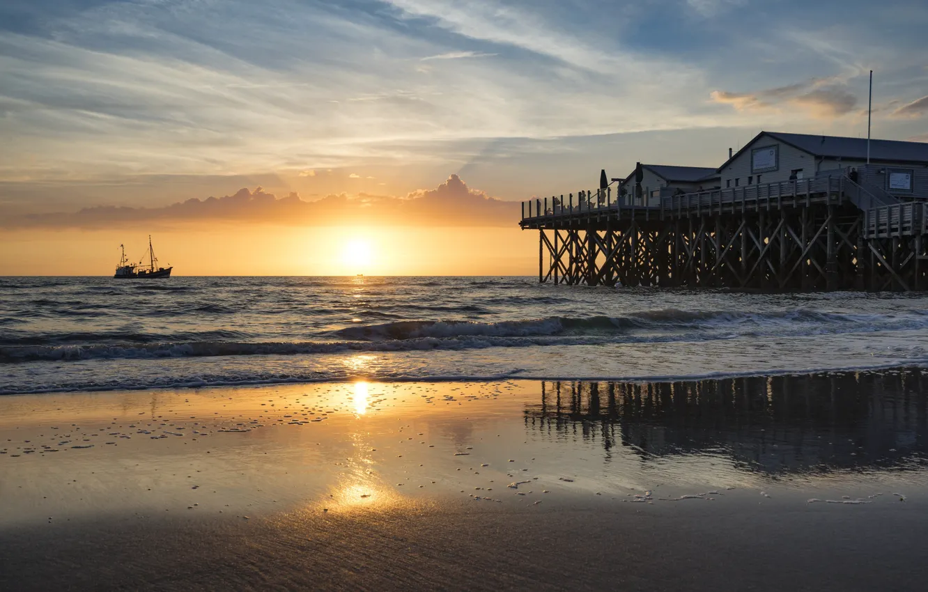 Фото обои море, закат, корабль, St. Peter Ording