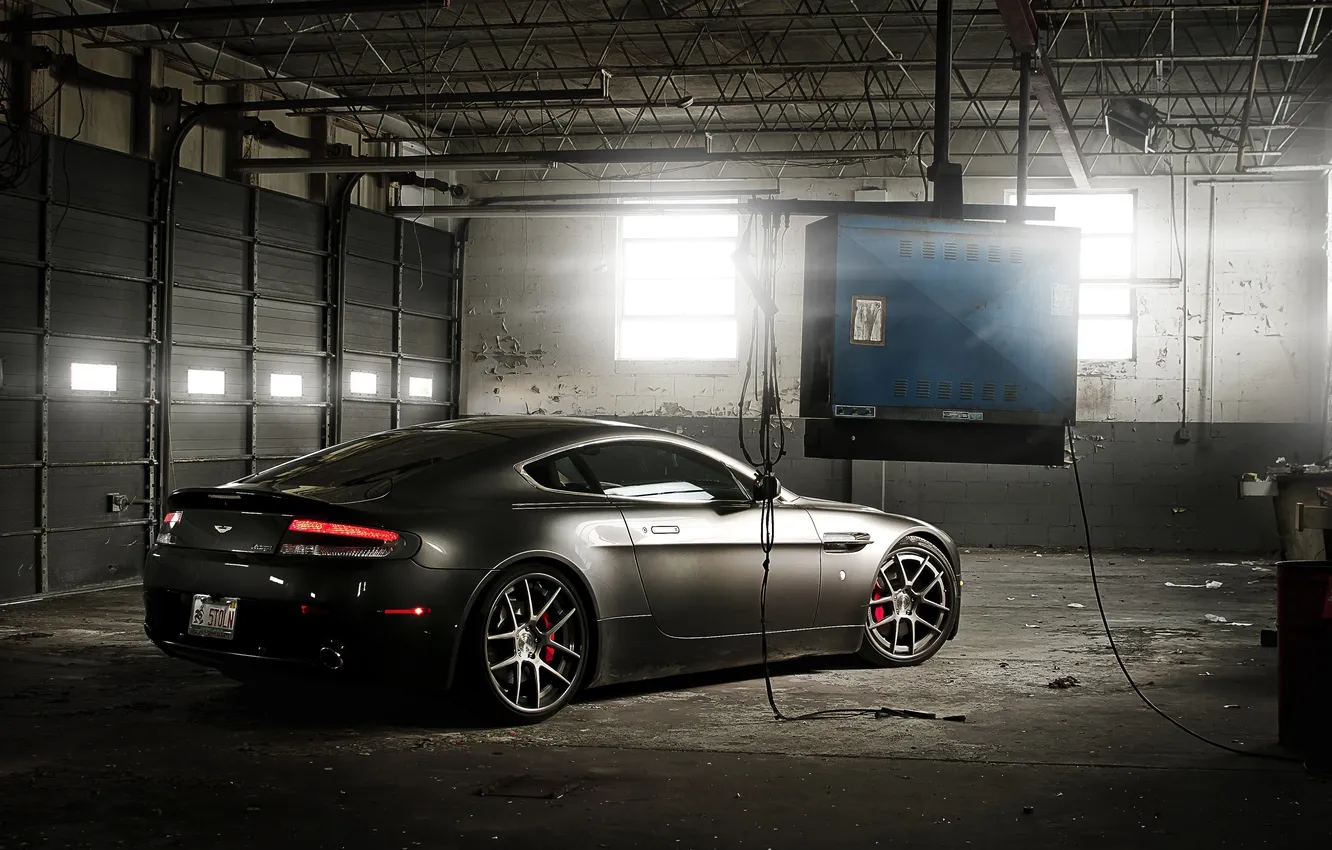 Фото обои black, aston martin, vantage, cars, auto