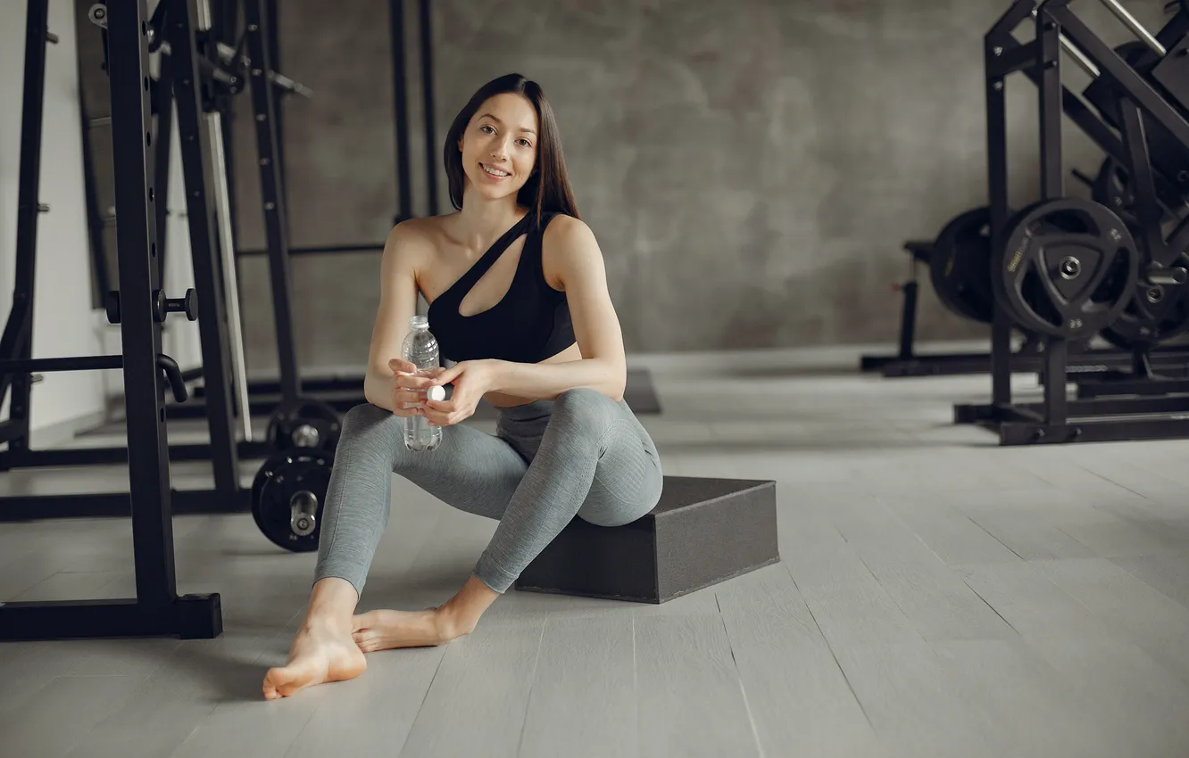 Фото обои girl, engaged, gym, beautiful