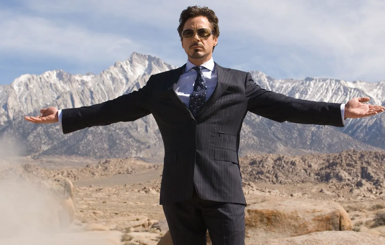 Фото обои suit, robert downey, celebrity, iron-man