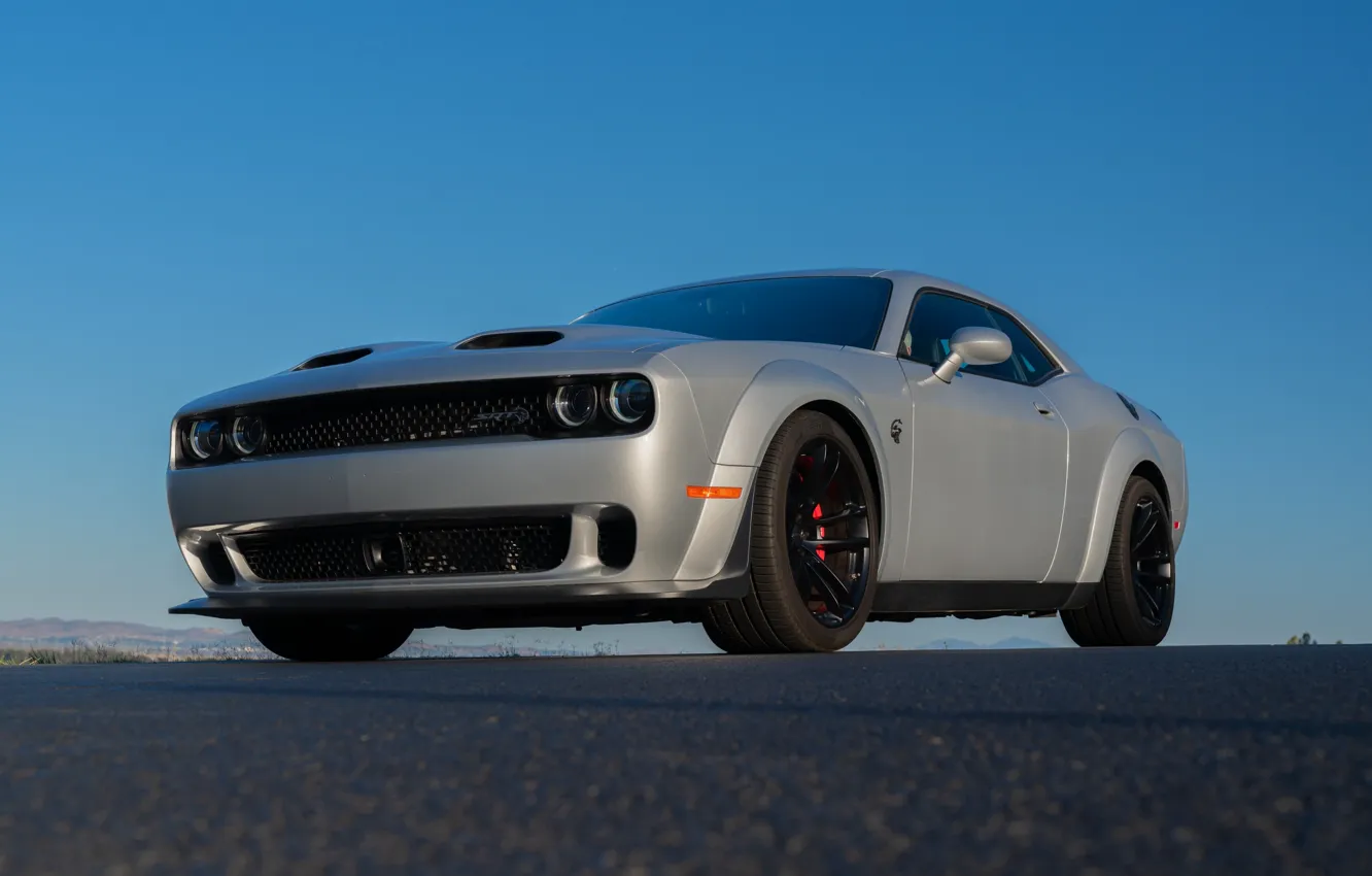 Додж Челленджер srt Hellcat