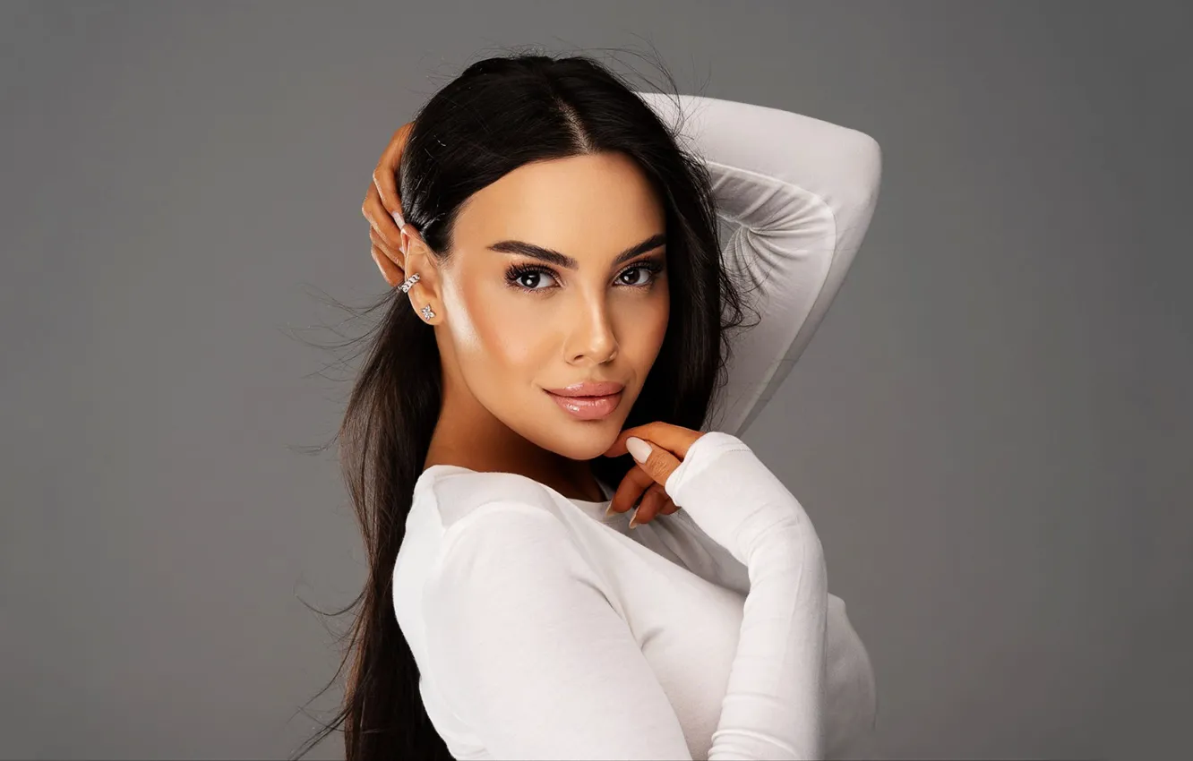 Фото обои взгляд, брюнетка, длинные волосы, eyes, smile, pretty, lips, brunette