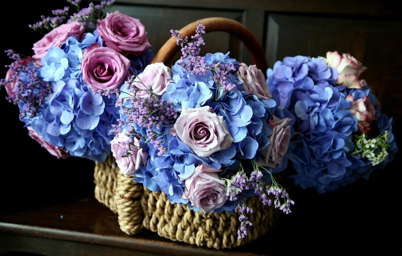 Фото обои цветы, розовый, голубой, розы, корзинка, гортензия