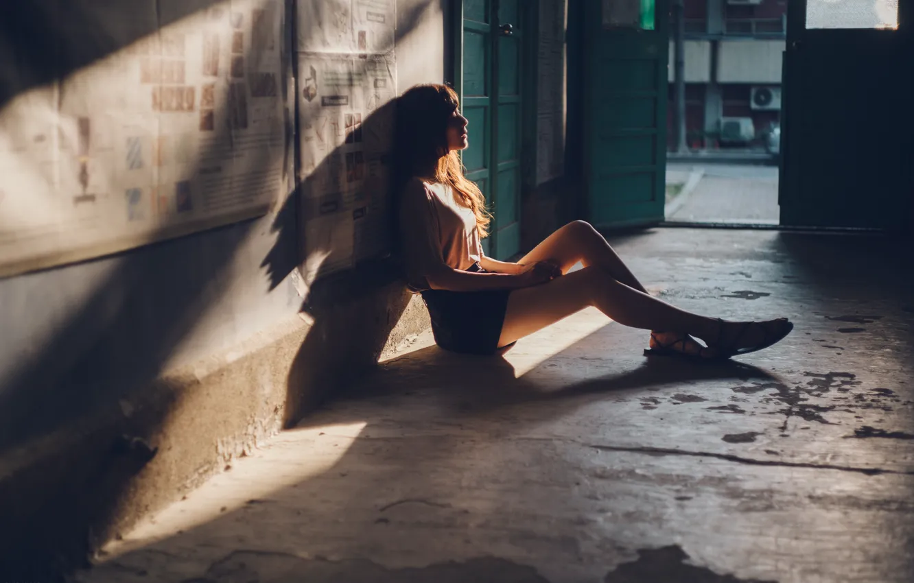 Фото обои light, girl, woman, asian, cute, shadow