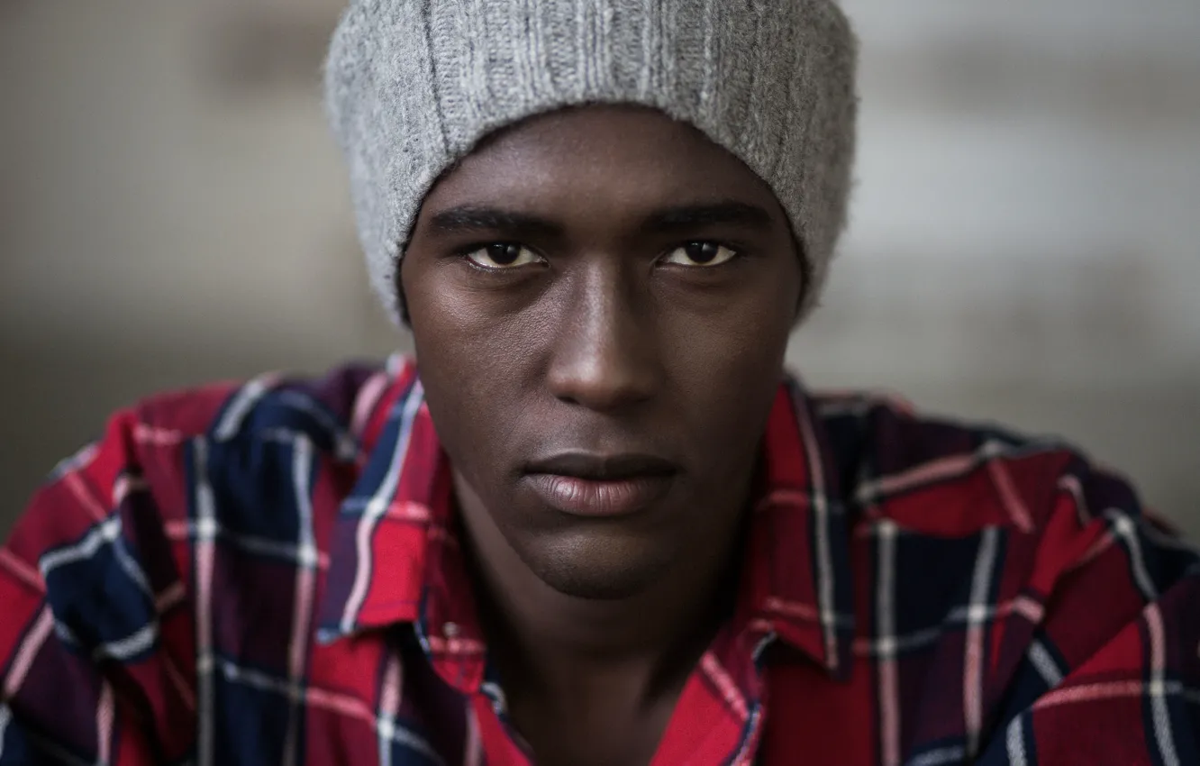 Фото обои eyes, man, lips, direct gaze