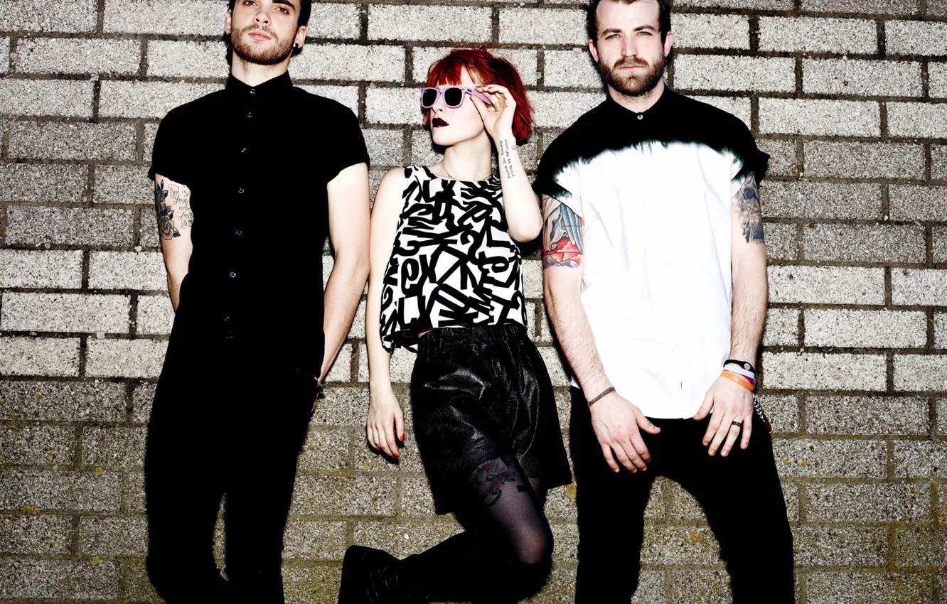Фото обои взгляд, стиль, группа, очки, фотограф, рок, Hayley Williams, Paramore