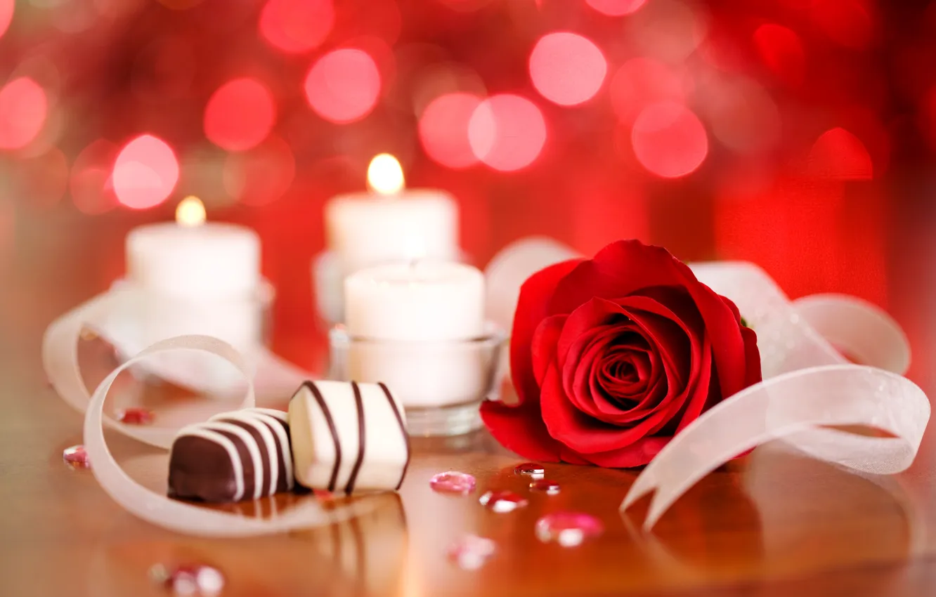 Фото обои роза, еда, шоколад, свечи, конфеты, красная, сладкое