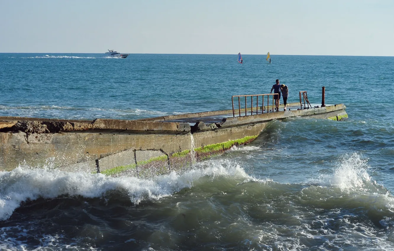 Фото обои Море, Яхта, Пирс, Волна, Парусник, Катер, Пара, Черное море
