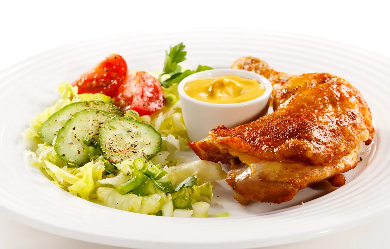 Фото обои еда, курица, тарелка, огурцы, салат, продукты, запеченная, мясные