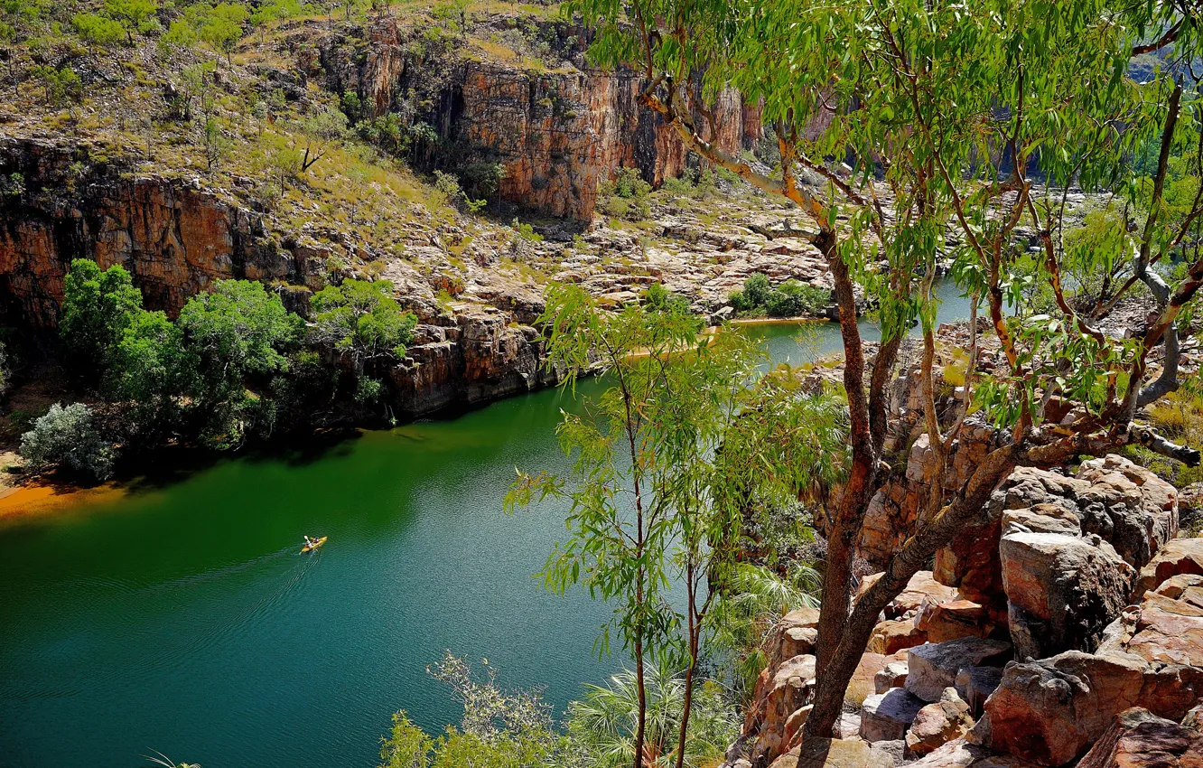 Фото обои деревья, река, камни, скалы, лодка, Австралия, Национальный парк Нитмилек