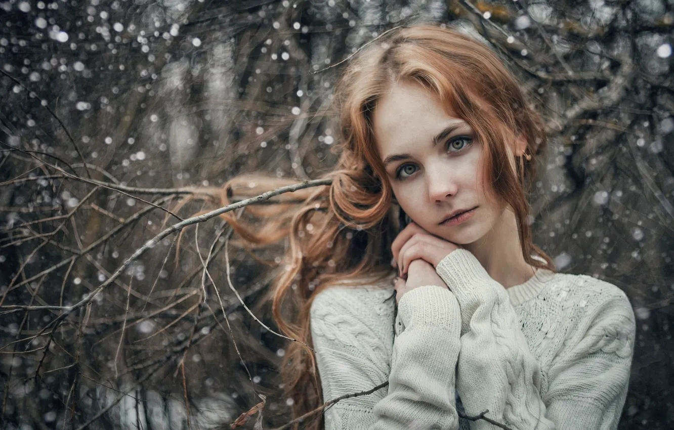 Фото обои зима, белый, девушка, снег, деревья, снежинки, ветки, фото