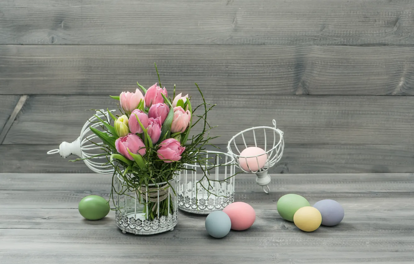 Фото обои цветы, яйца, Пасха, тюльпаны, пасхальные яйца