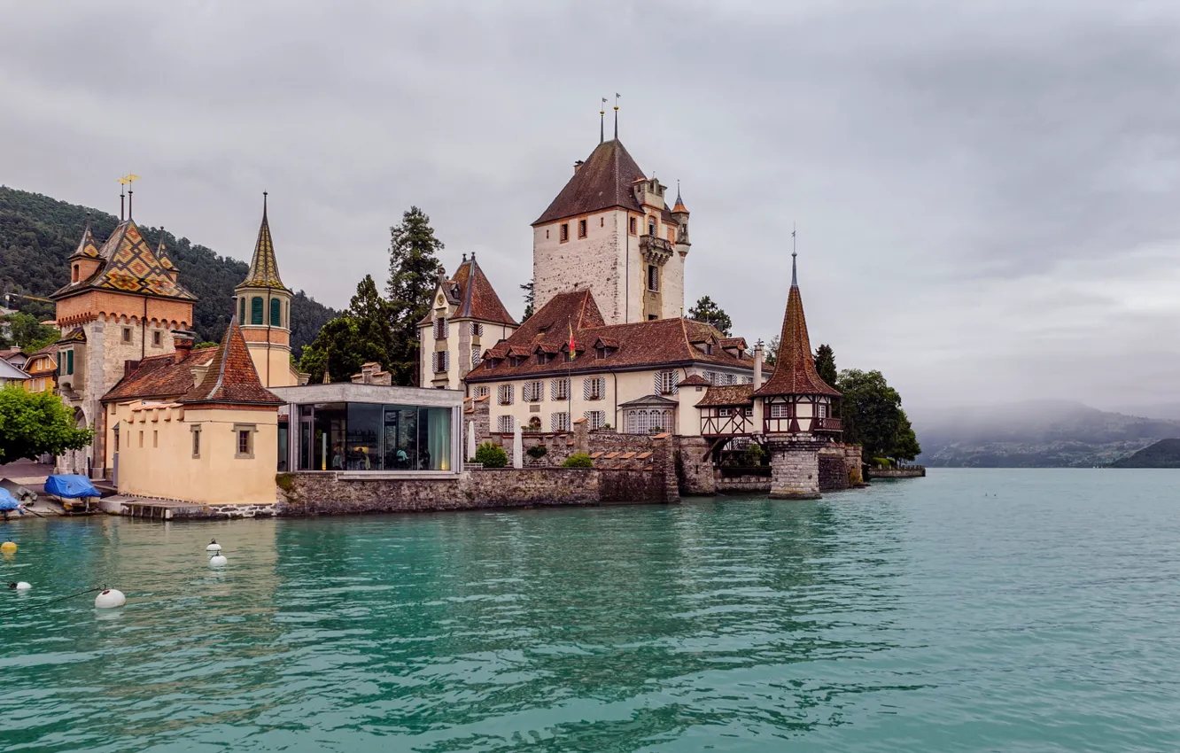 Фото обои озеро, замок, Швейцария, Switzerland, Lake Thun, Замок Оберхофен, озеро Тун, Oberhofen Castle