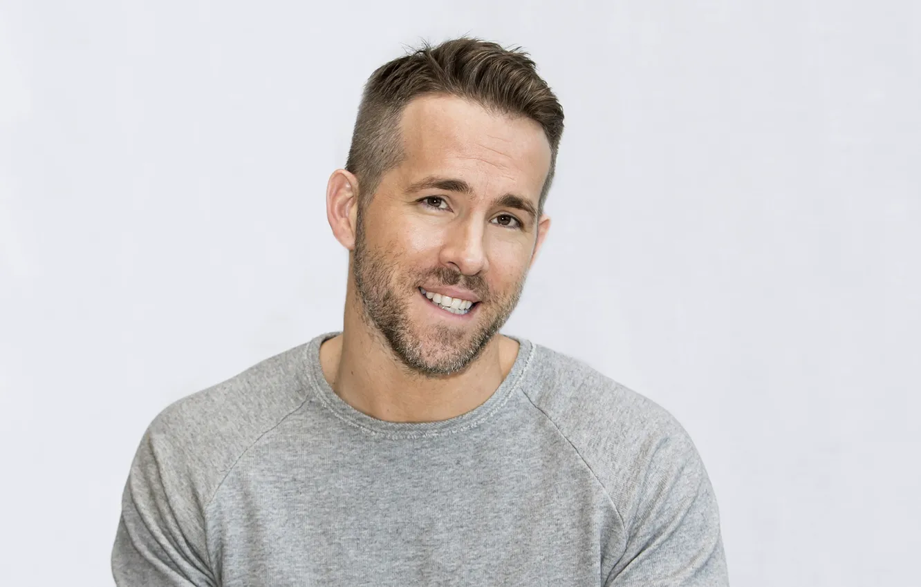 Фото обои взгляд, мужчина, Ryan Reynolds