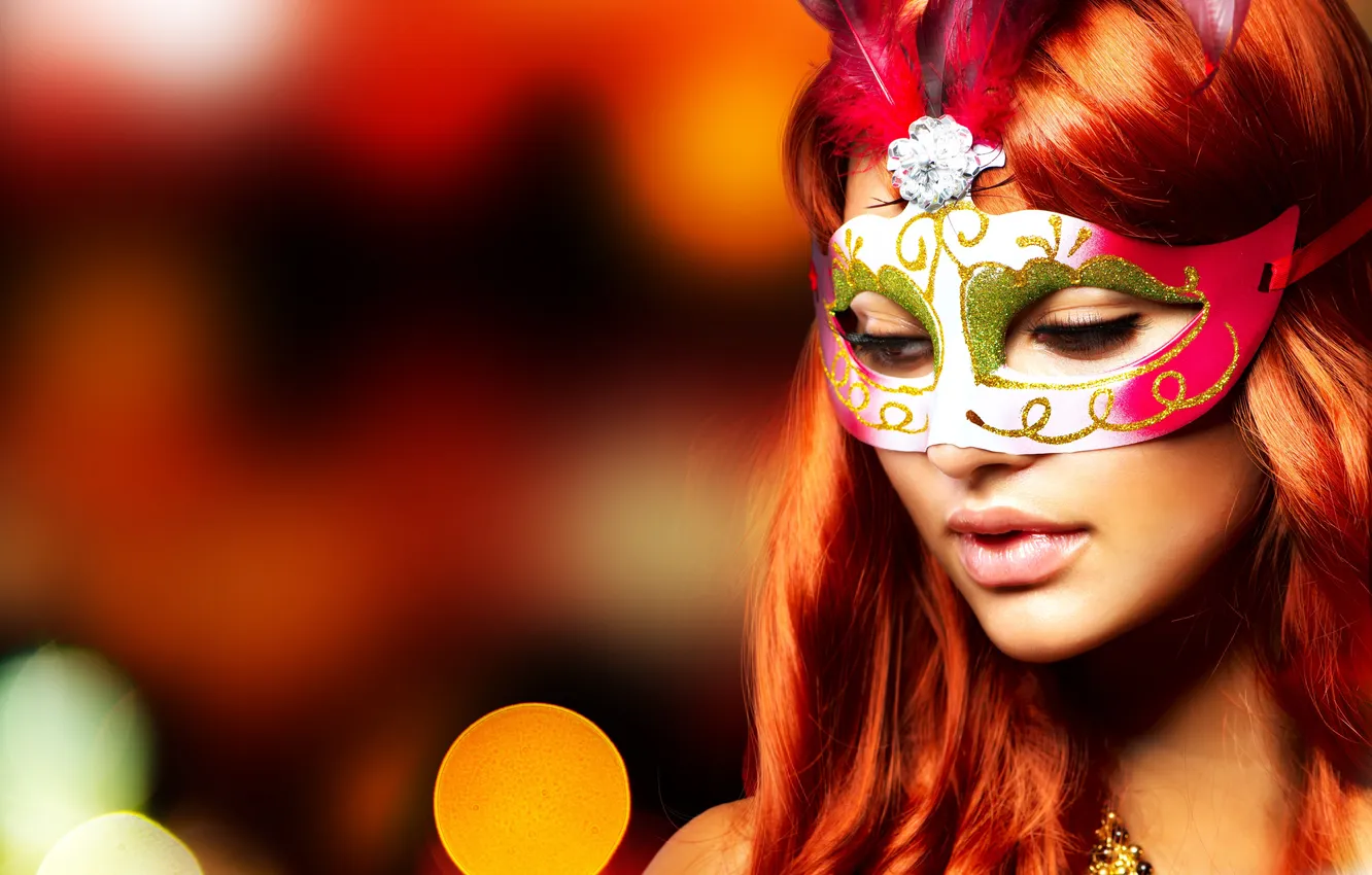 Фото обои взгляд, девушка, Девушки, шатенка, lips, mask