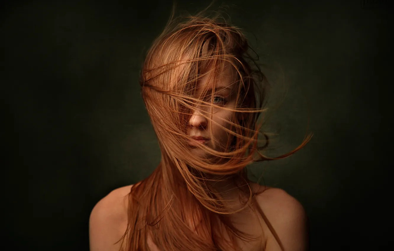 Фото обои фон, ветер, волосы, портрет, Катя