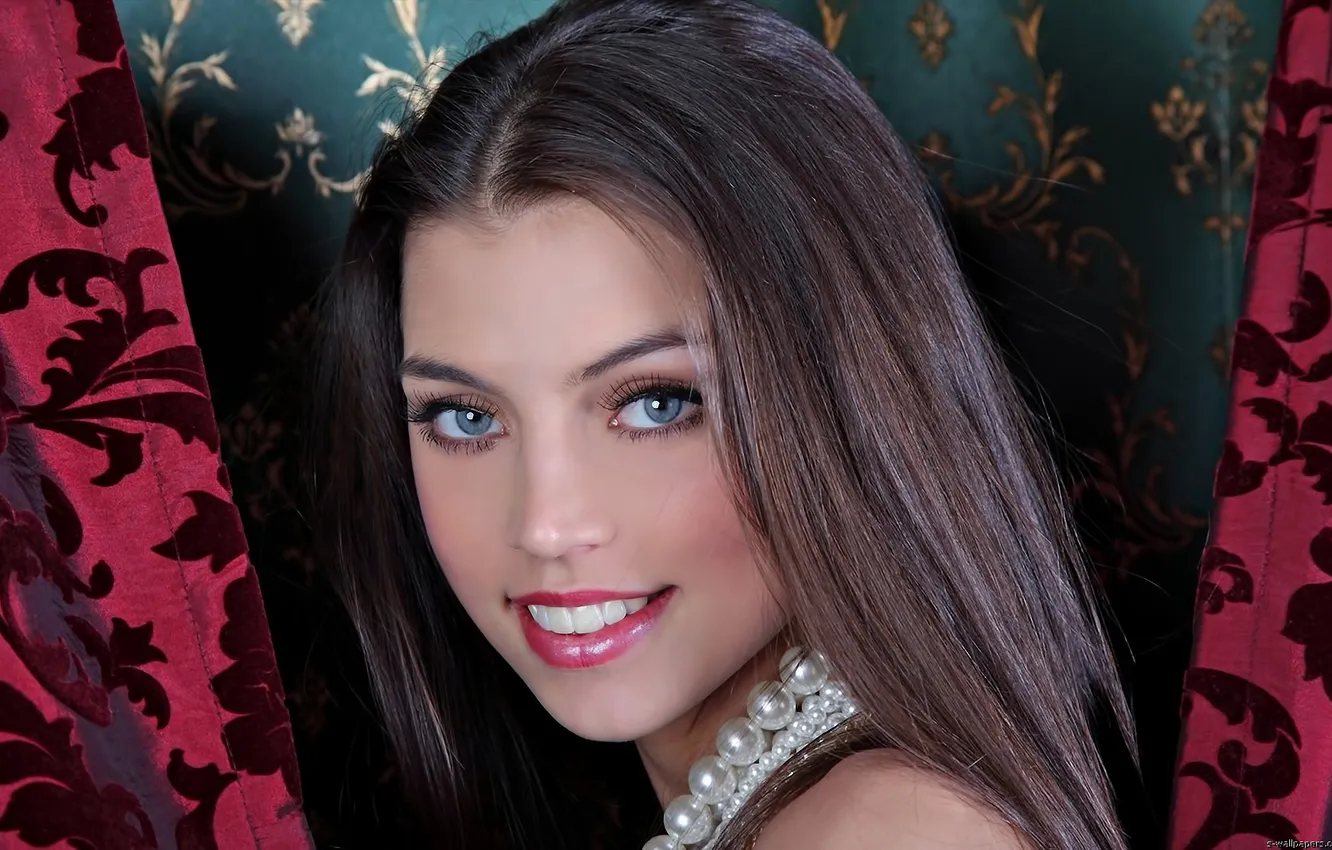 Фото обои blue eyes, brunette, makeup
