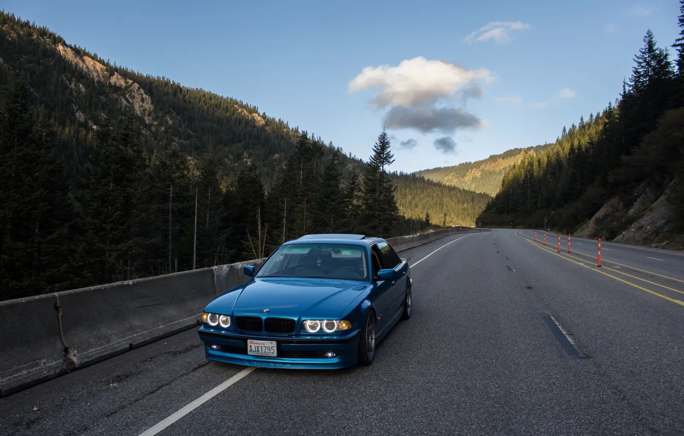 Фото обои BMW, blue, 7series, E38