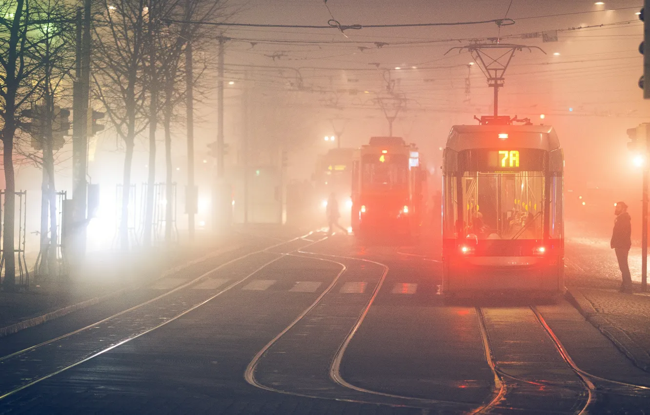 Фото обои туман, улица, рельсы, трамвай, Финляндия, Finland, Хельсинки, Helsinki