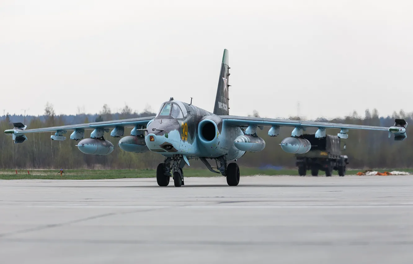 Фото обои штурмовик, аэродром, дозвуковой, бронированный, &ampquot;Грач&ampquot;, Sukhoi Су-25