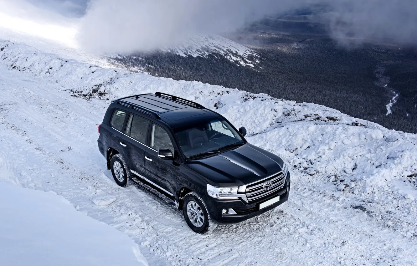 Фото обои зима, горы, Toyota, испытания, Land, 200, Cruiser