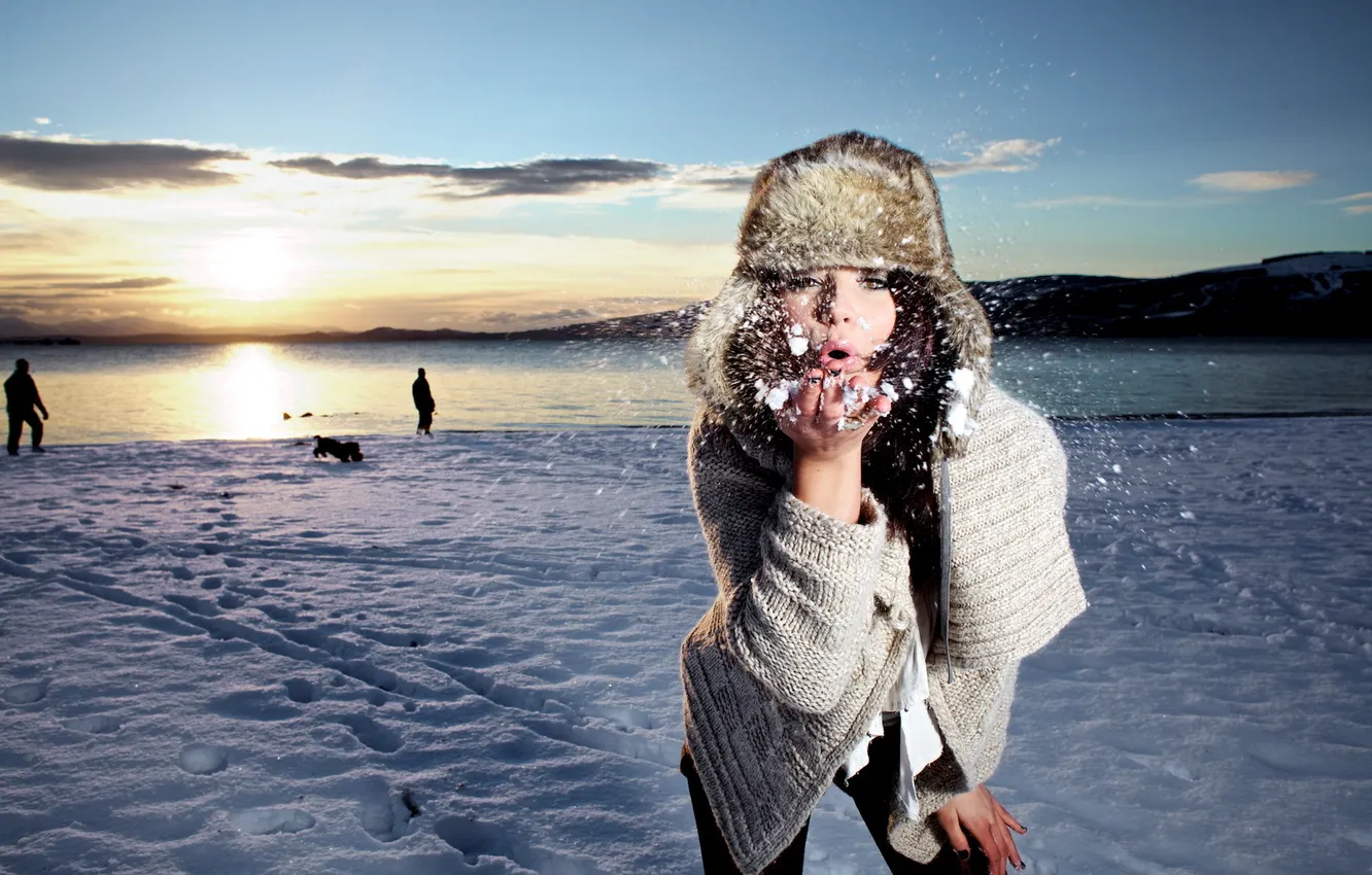 Фото обои зима, девушка, снег, nicole mckenzie