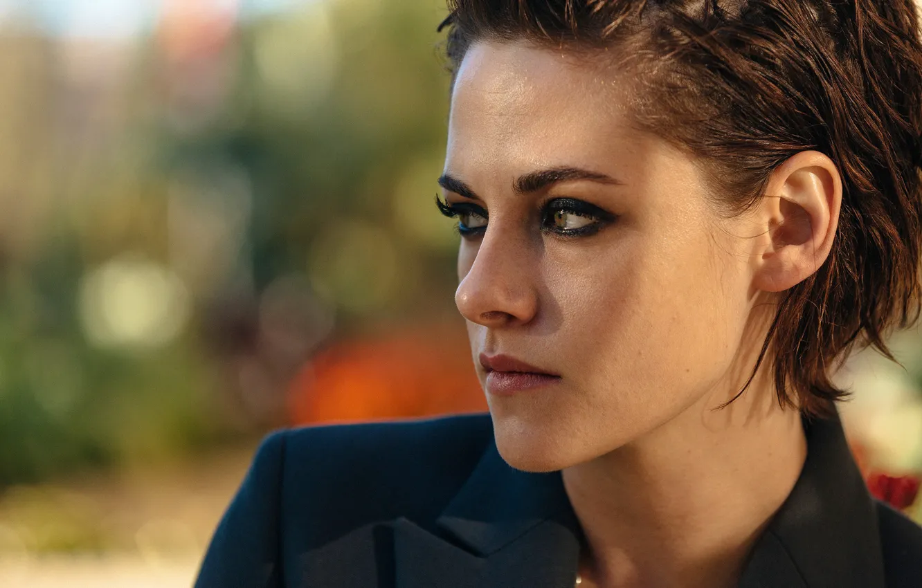 Фото обои фон, портрет, макияж, актриса, прическа, шатенка, пиджак, Kristen Stewart