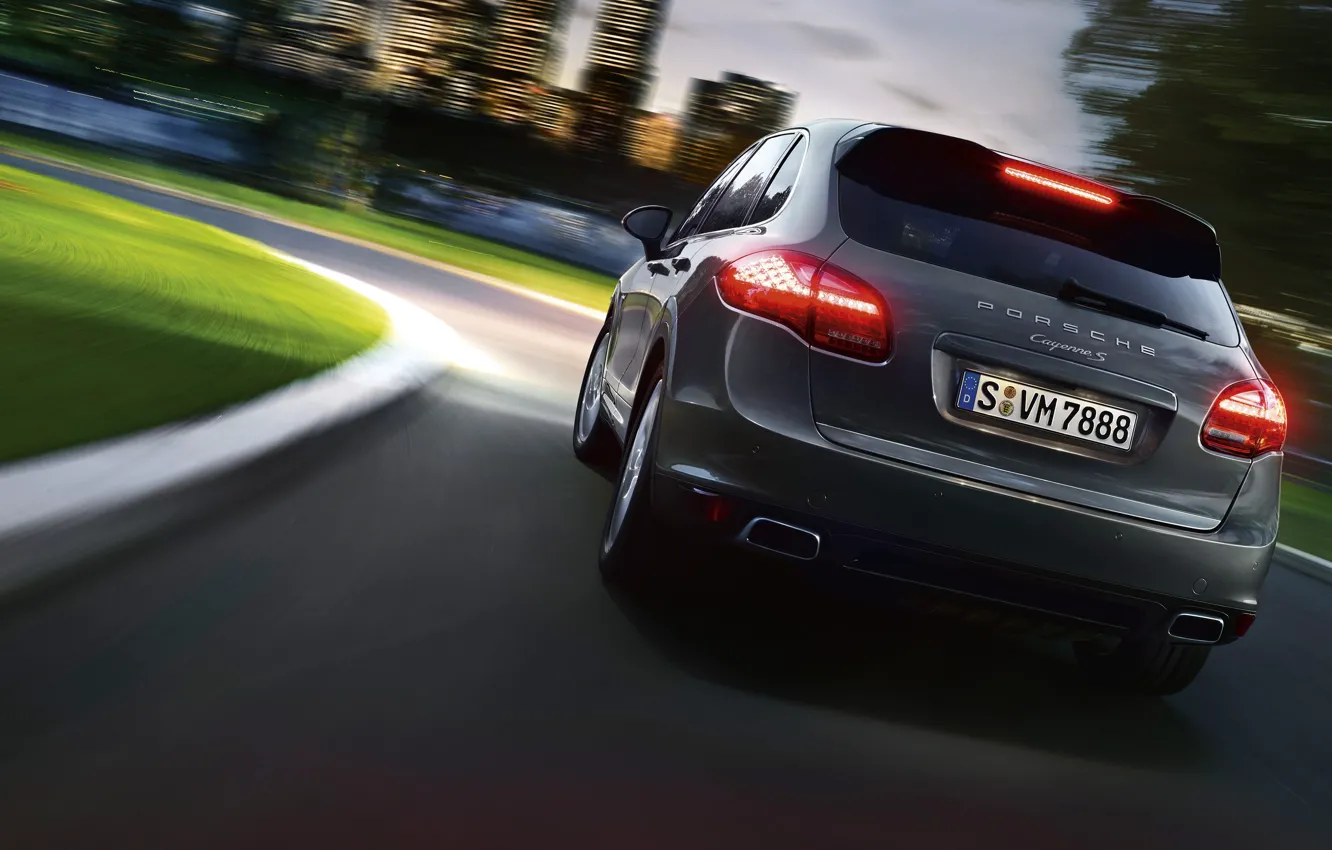 Как называется зад машины. Porsche Cayenne Diesel. Порше Кайен 2014. Порше Кайен GTS. Porsche Cayenne 2013 Diesel