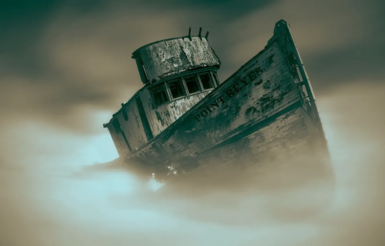Фото обои туман, фон, корабль