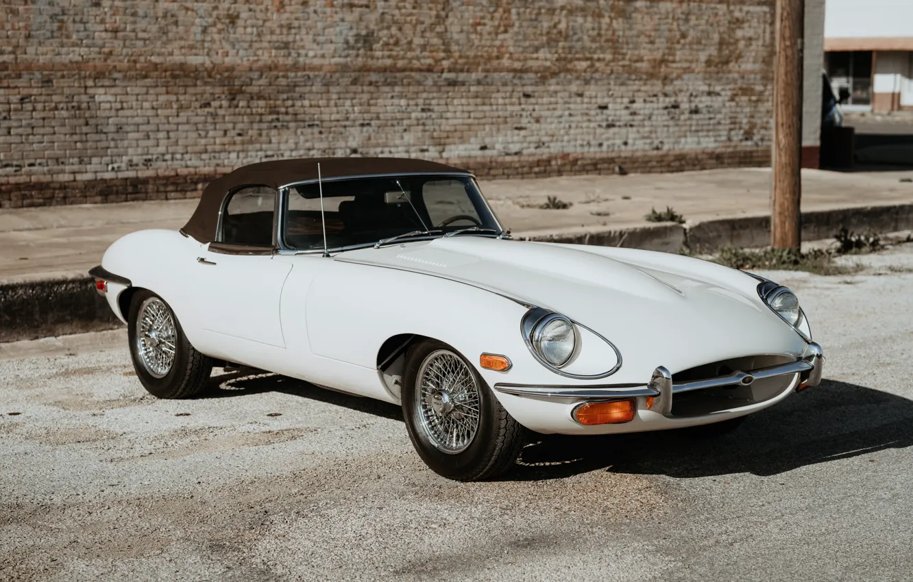Фото обои Jaguar, 1969, white, E-Type, Jaguar E-Type, iconic