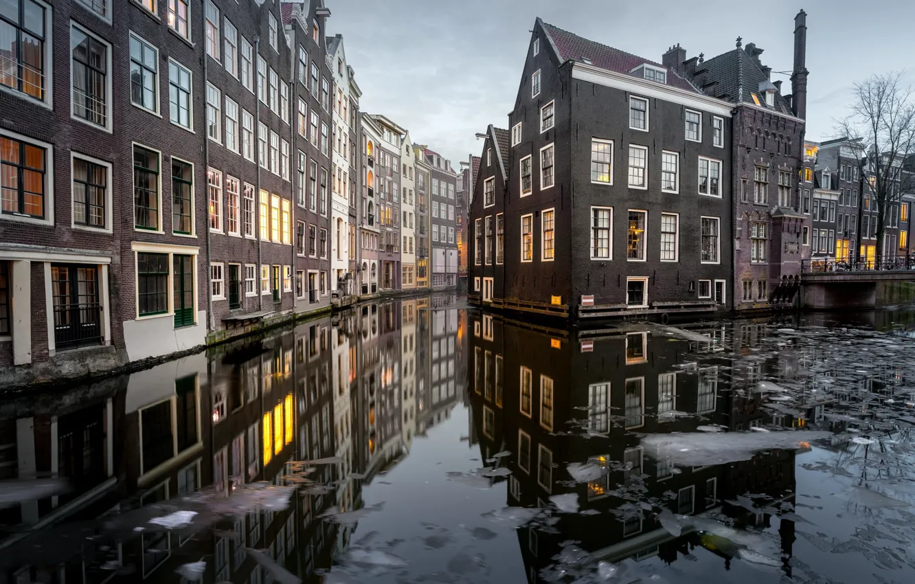 Фото обои вода, город, дома, лёд, Амстердам, канал, Нидерланды