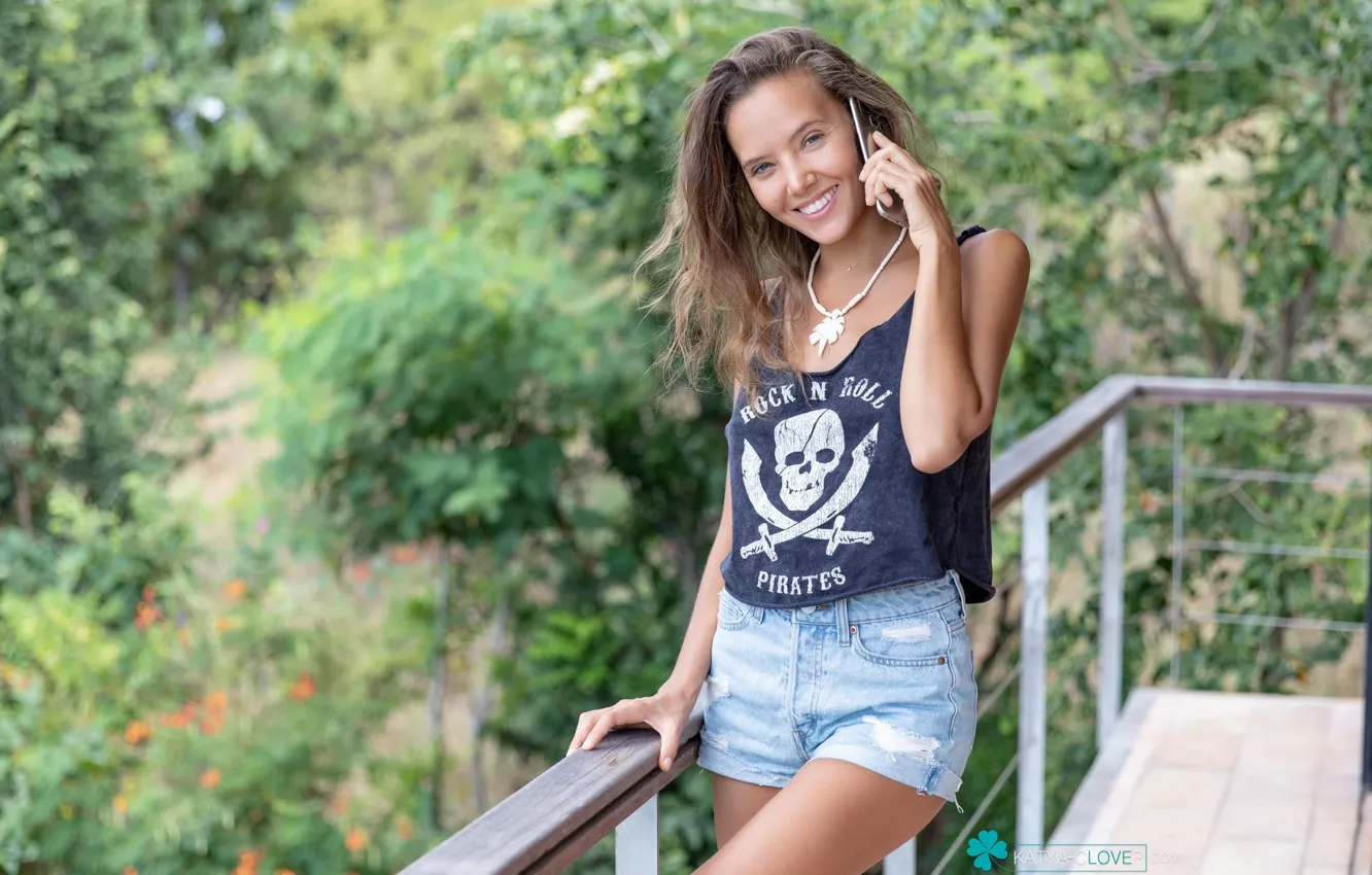 Фото обои Model, Smile, Blonde, Shorts, Katya Clover, Phone, On The Deck