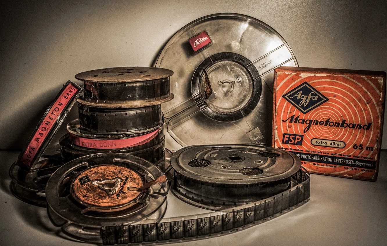 Фото обои vintage, films, Toshiba, Magnetonband, roll of films