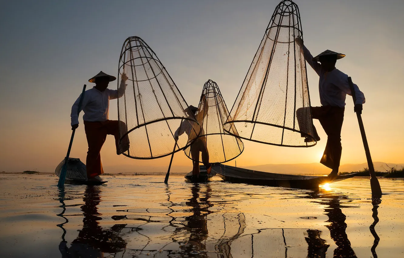 Фото обои sunset, men, fishermen, fishing net