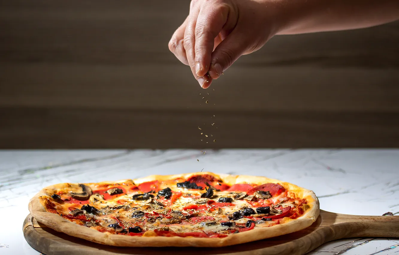 Фото обои рука, пицца, pizza