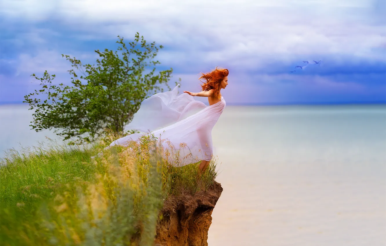 Фото обои море, небо, девушка, природа, обрыв, Andrew Gnezdilov