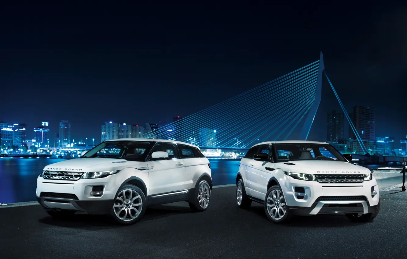 Фото обои белый, мост, купе, Land Rover, ночной город, range rover, coupe, передок