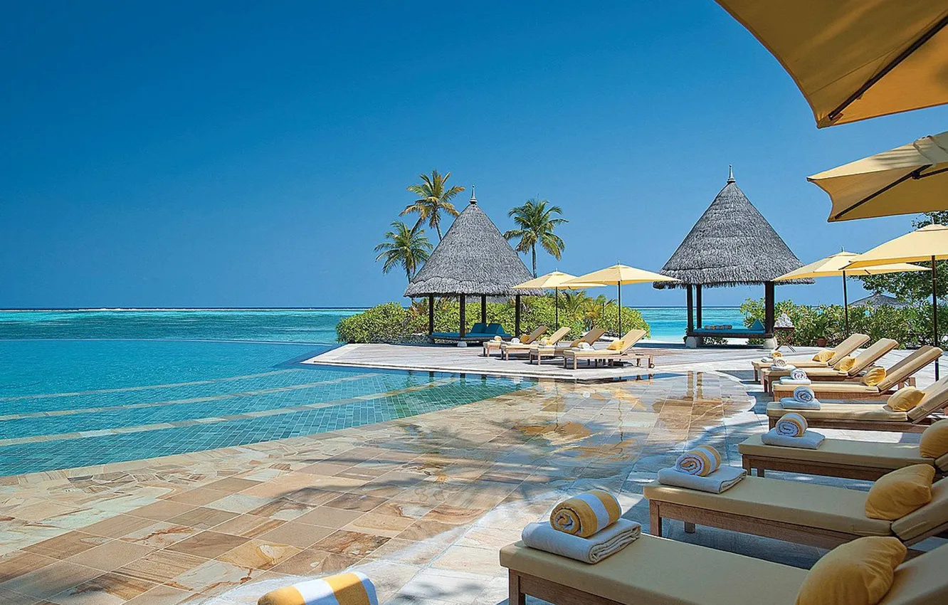 Фото обои пальмы, океан, бассейн, отель, Maldives, resort