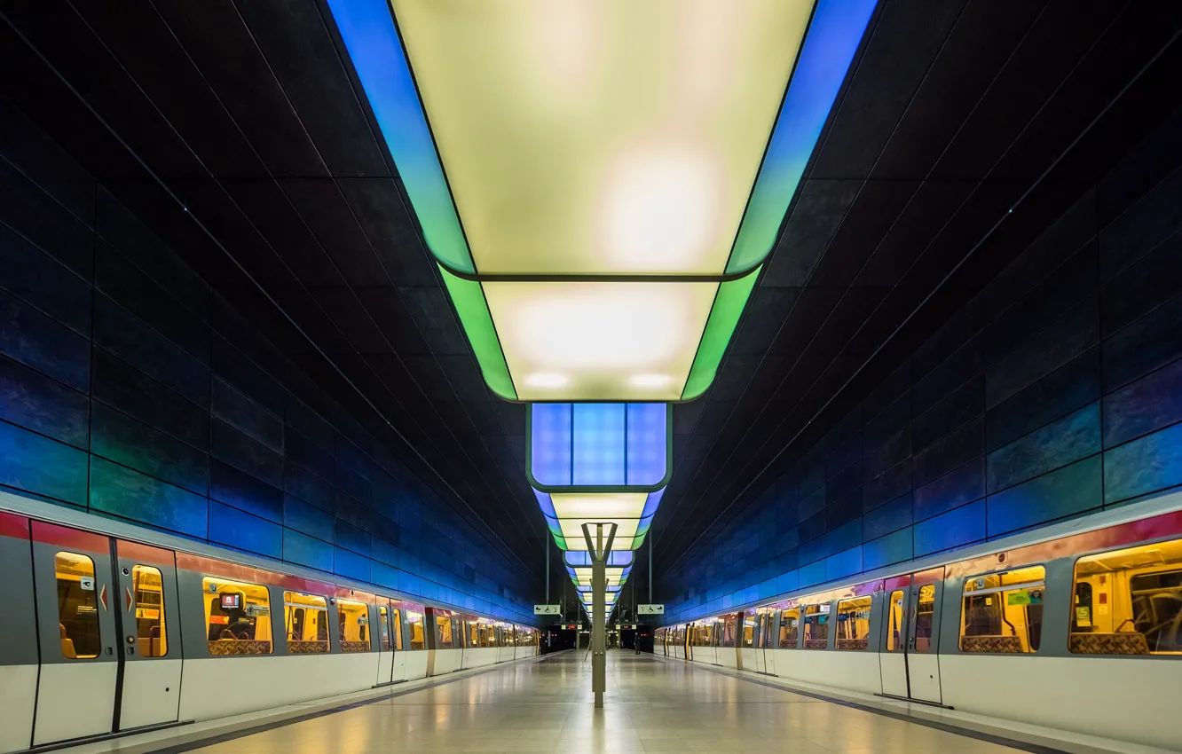 Фото обои метро, поезд, станция, Германия, перрон, светильник, Гамбург