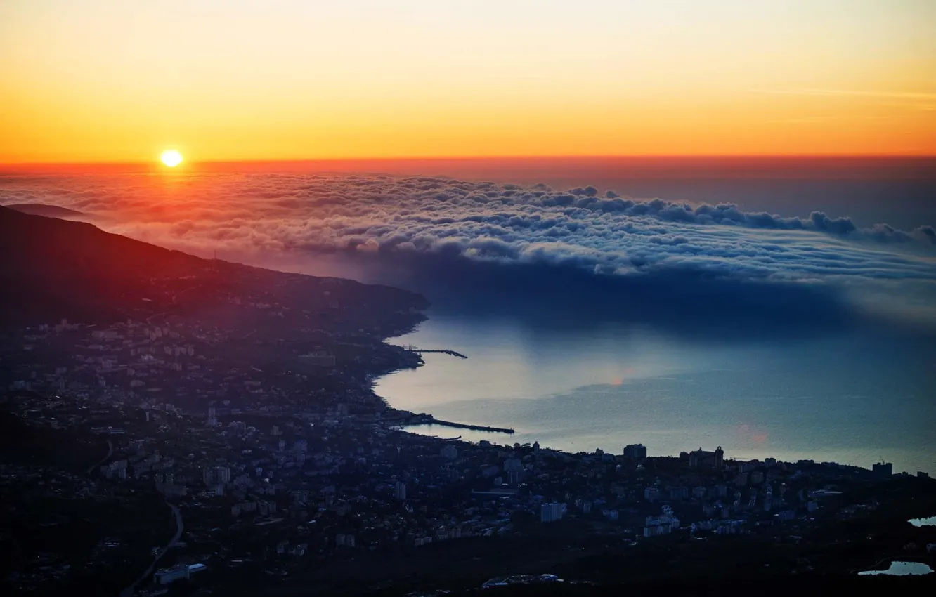 Фото обои море, облака, горы, город, Крым, Ялта, ЮБК