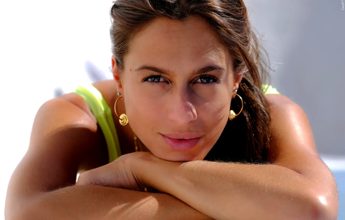 Фото обои girl, hot, sexy, eyes, smile, beautiful, model, pretty