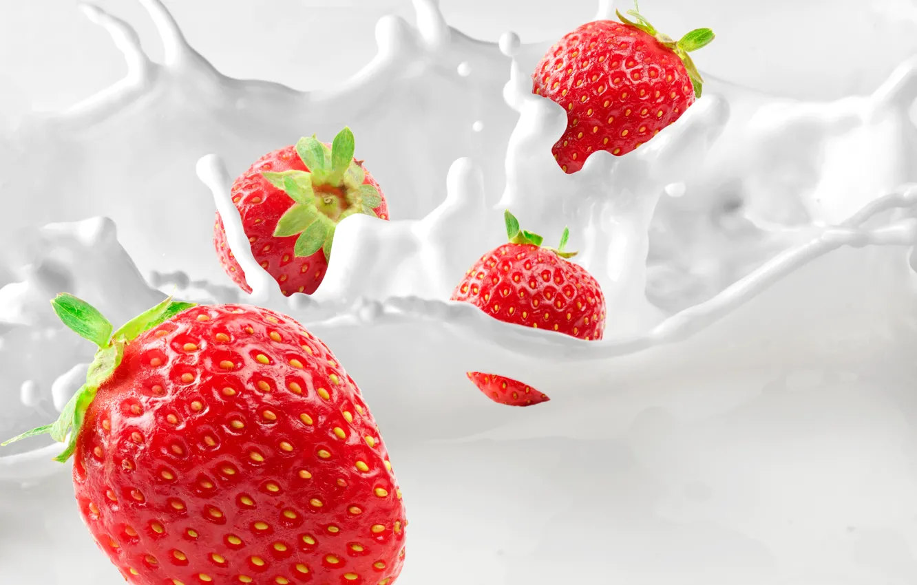 Фото обои ягоды, молоко, клубника