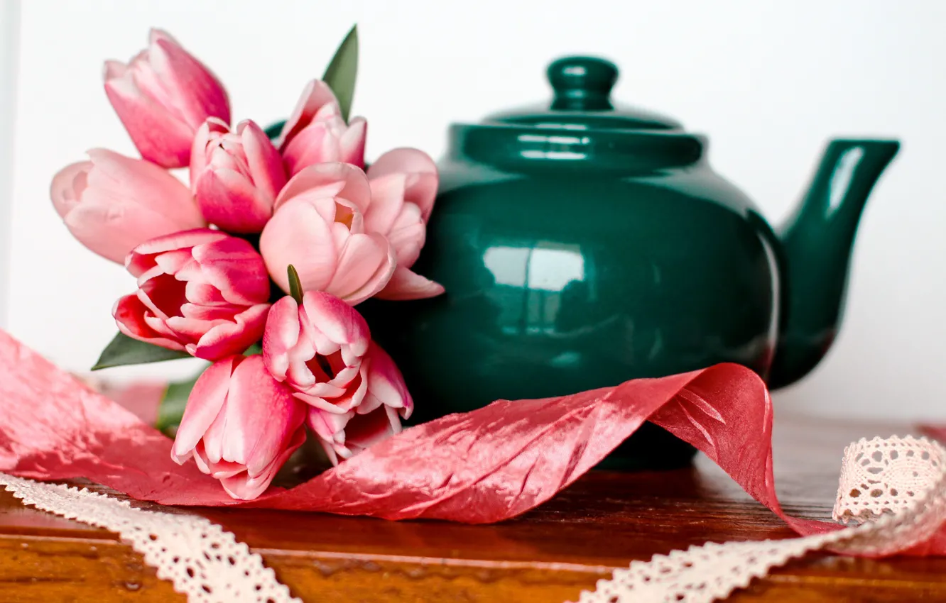 Фото обои цветы, букет, чайник, тюльпаны, pink, romantic, tulips, spring