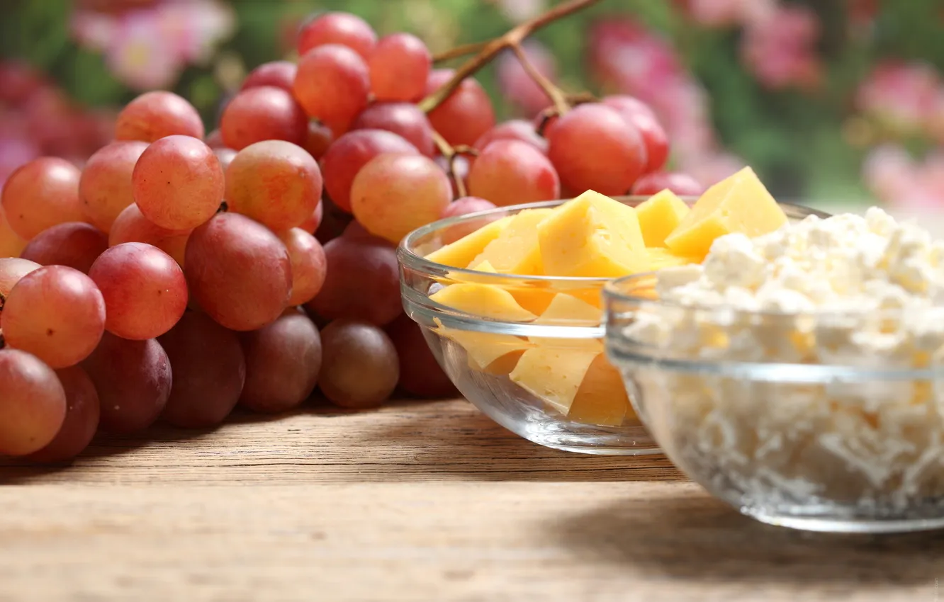 Фото обои сыр, виноград, гроздь, ломтики, творог