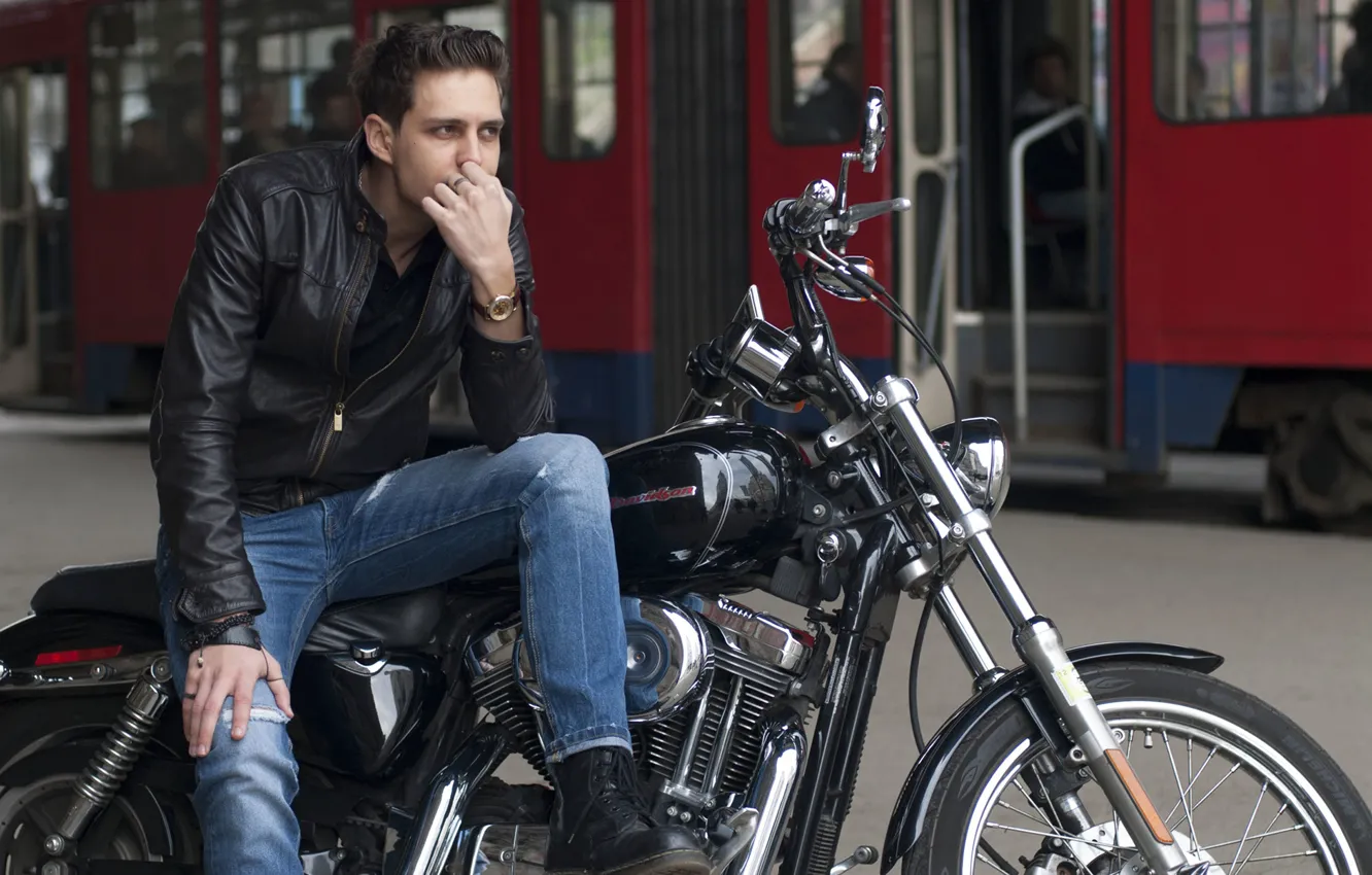 Фото обои куртка, мотоцикл, мужчина, Милош Бикович