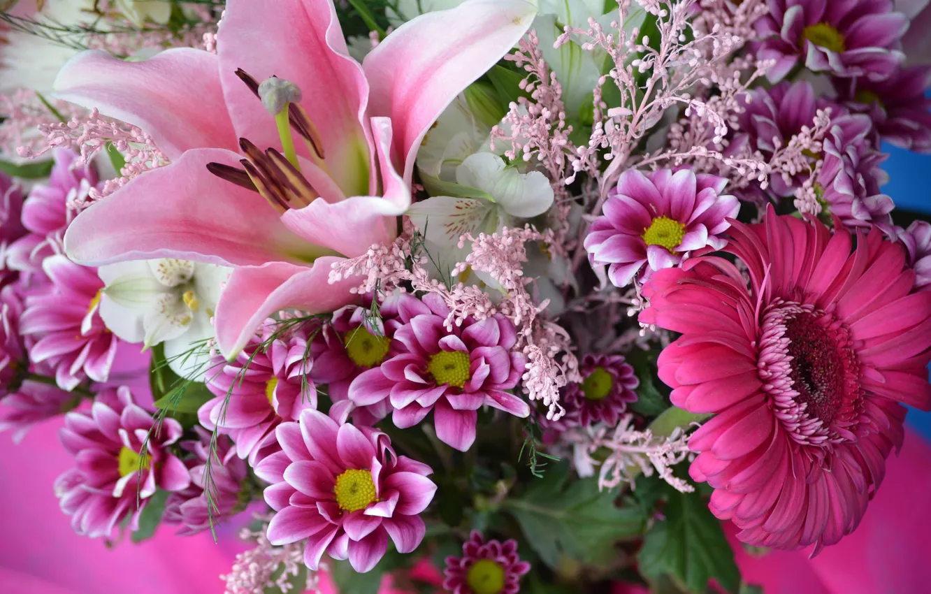 Фото обои лилия, букет, хризантема, гербера